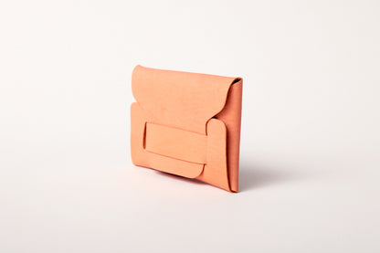 Card case / botanical leather® Sakura dye / Somei Yoshino / Cowhide