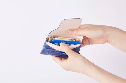 Card case / botanical leather® Sakura dye / Mountain cherry / Cowhide